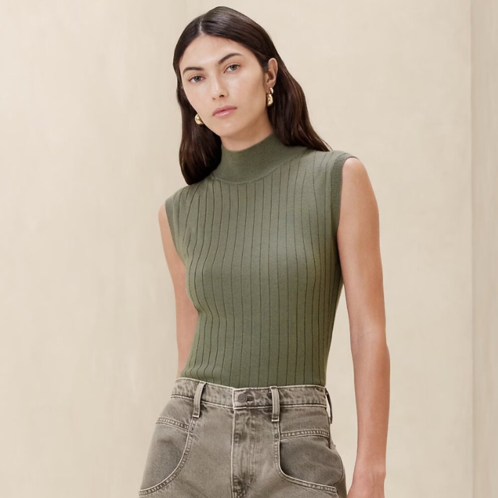 BANANA REPUBLIC Women’s Nezha Merino Sweater Shell, Desert Thyme Green, M, NWT!